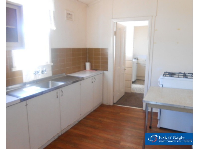 4/16 Canning Street, Bega NSW 2550