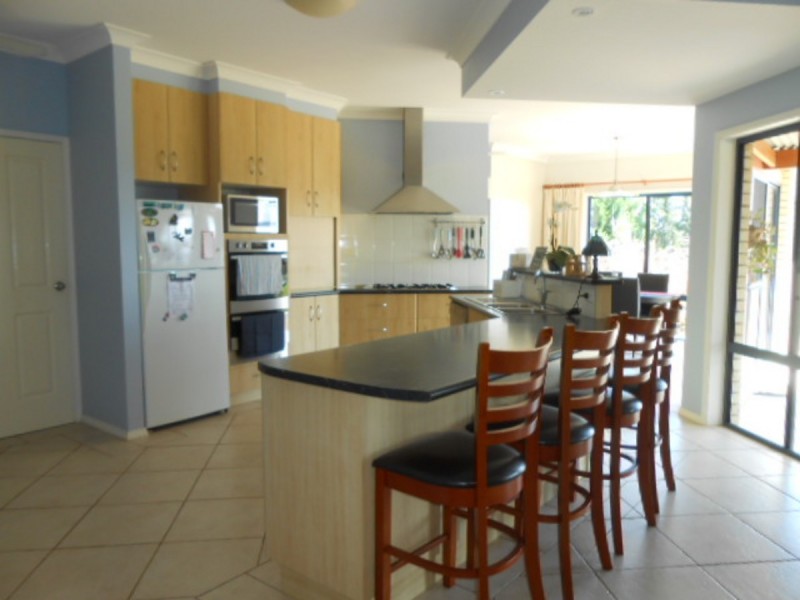 73 Mountview Close, Bega NSW 2550