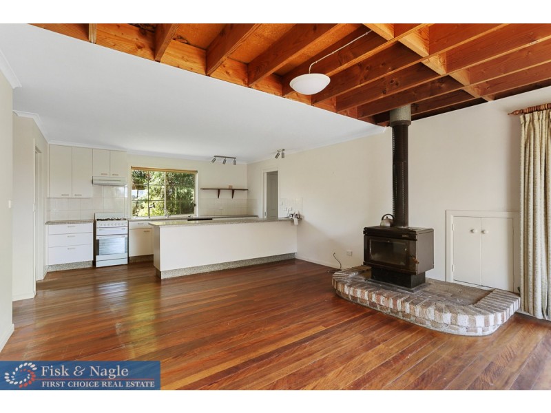 34 Miners Close, Bega NSW 2550