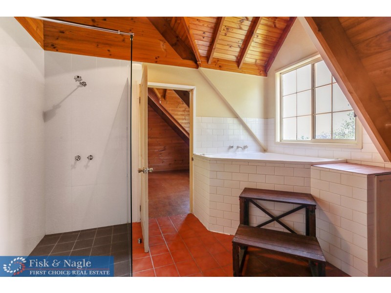 34 Miners Close, Bega NSW 2550