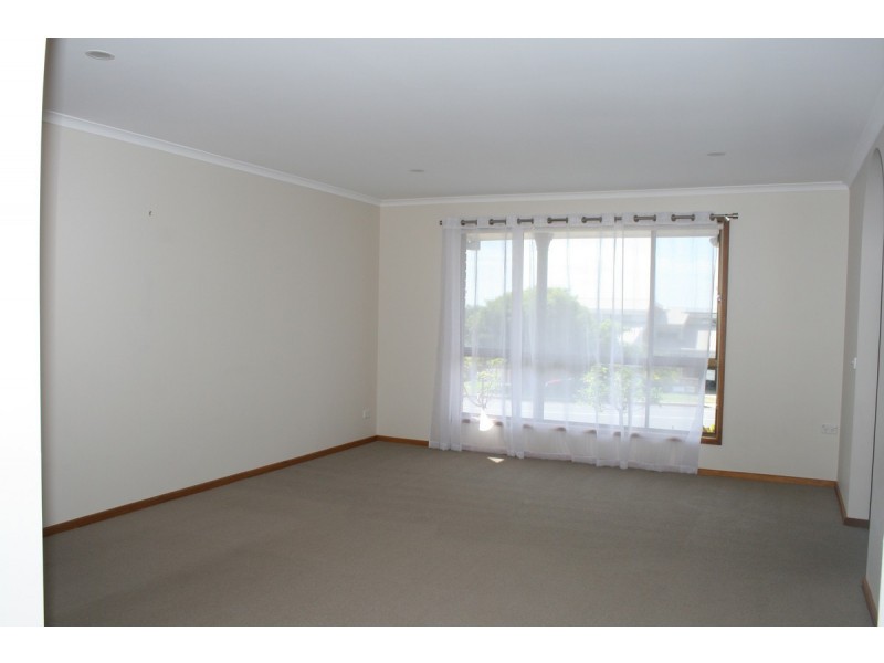 121 Pacific Way, Tura Beach NSW 2548