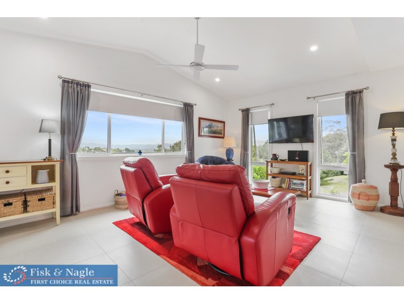 1 Goldberg Place, Bega NSW 2550