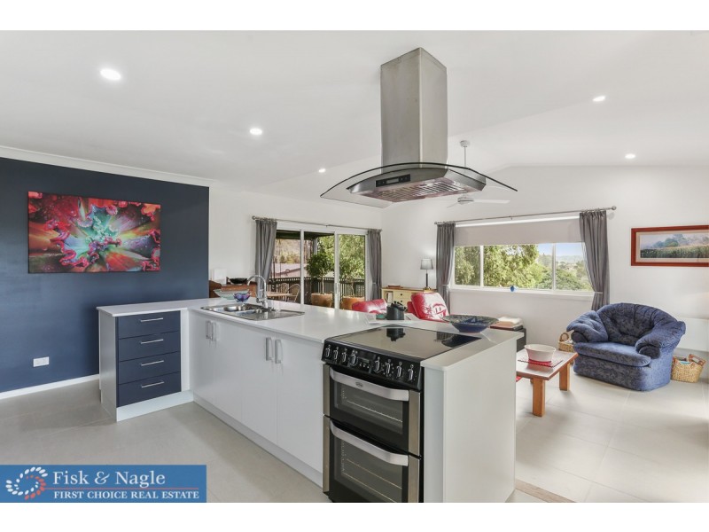 1 Goldberg Place, Bega NSW 2550