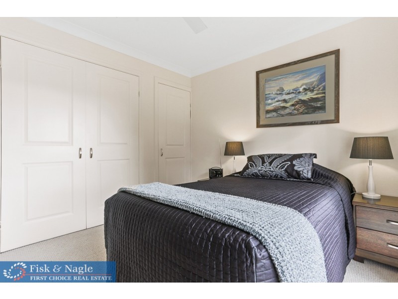 1 Goldberg Place, Bega NSW 2550