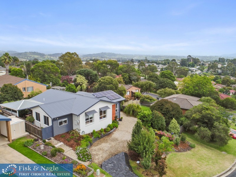 1 Goldberg Place, Bega NSW 2550