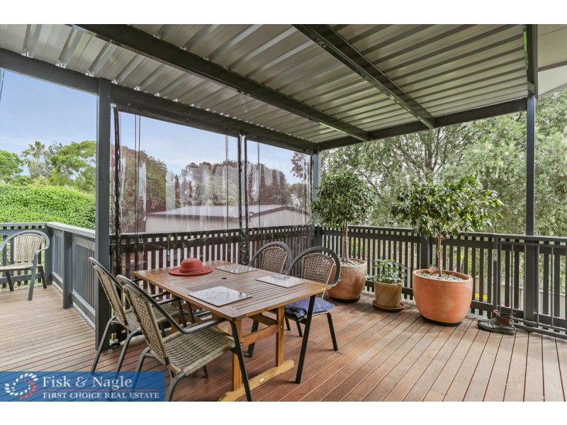 1 Goldberg Place, Bega NSW 2550