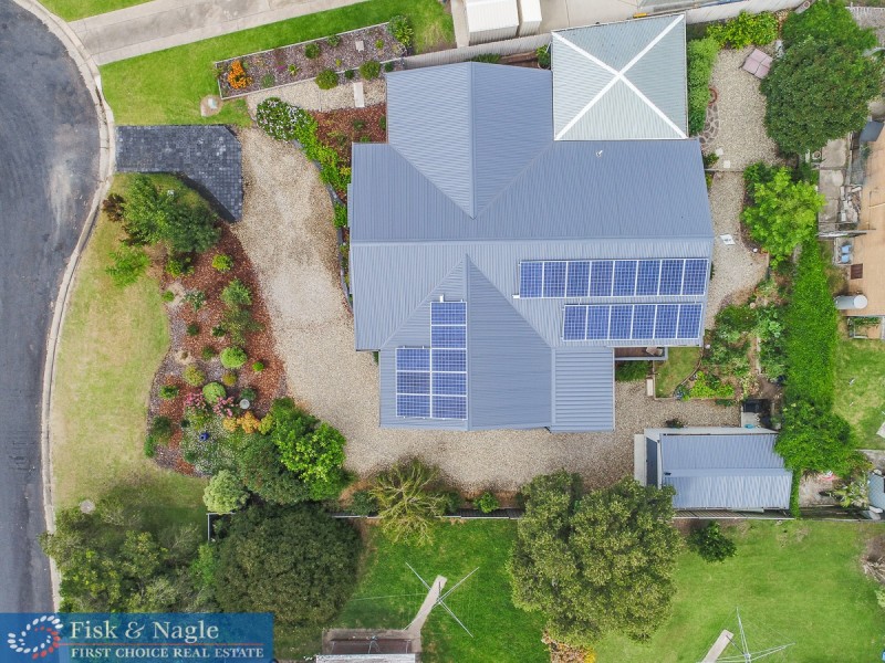 1 Goldberg Place, Bega NSW 2550