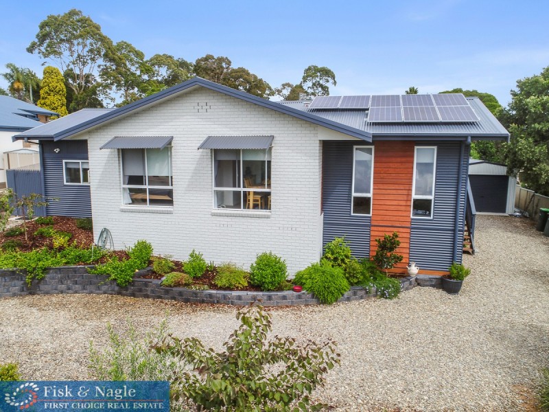 1 Goldberg Place, Bega NSW 2550