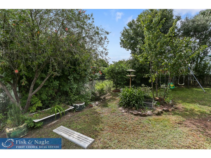 5 Heath Street, Bega NSW 2550