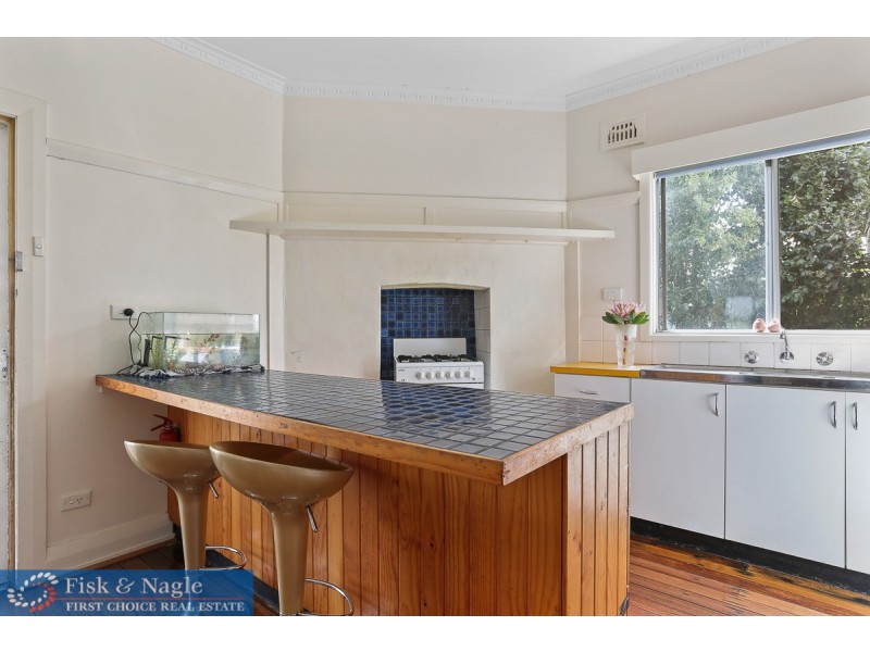 5 Heath Street, Bega NSW 2550