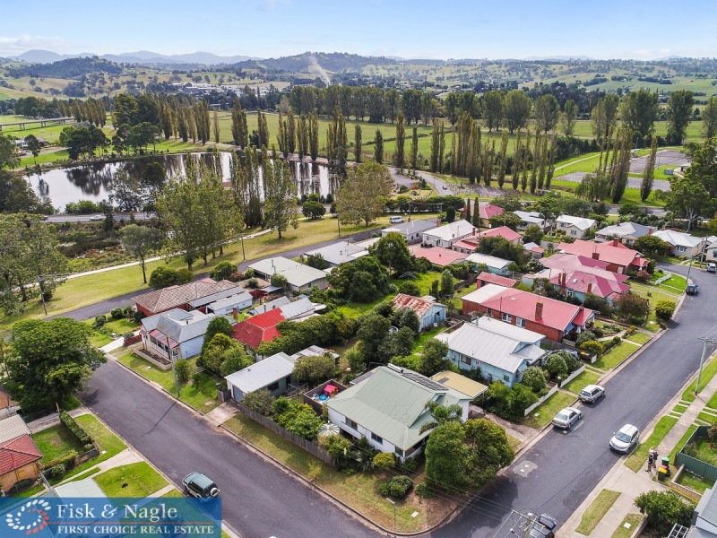 5 Heath Street, Bega NSW 2550