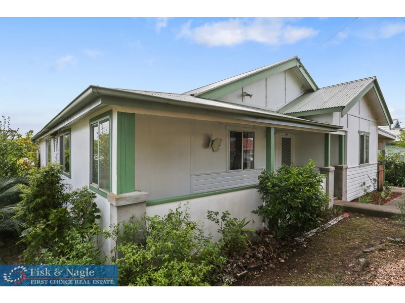 5 Heath Street, Bega NSW 2550