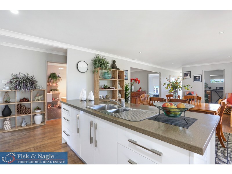 4 Stevenson Street, Bega NSW 2550