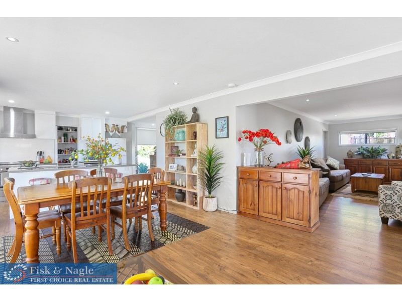 4 Stevenson Street, Bega NSW 2550