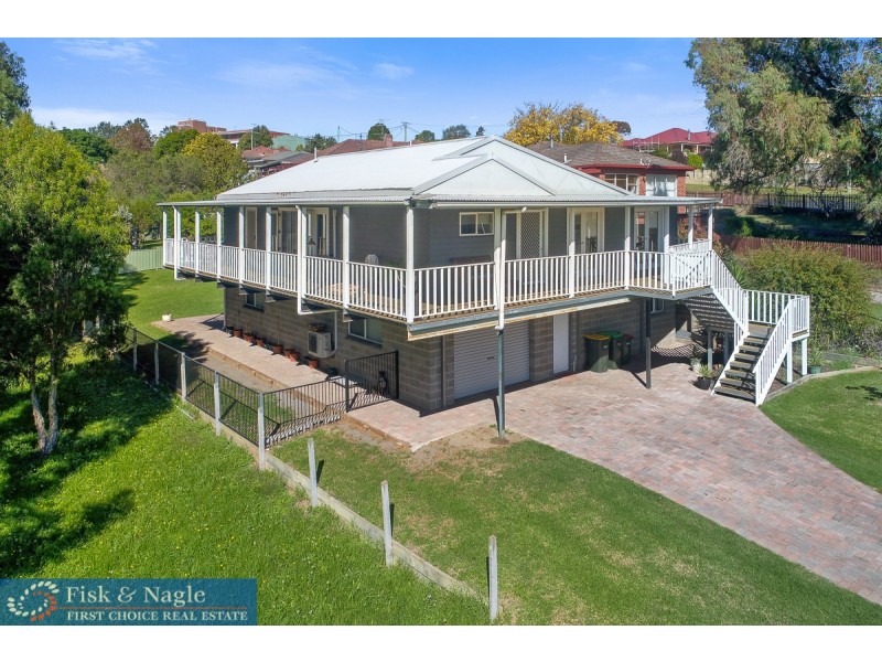 4 Stevenson Street, Bega NSW 2550