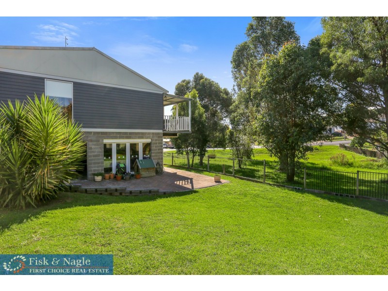 4 Stevenson Street, Bega NSW 2550