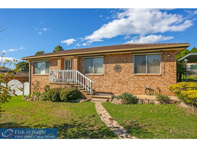 24 Laws Drive, Bega NSW 2550
