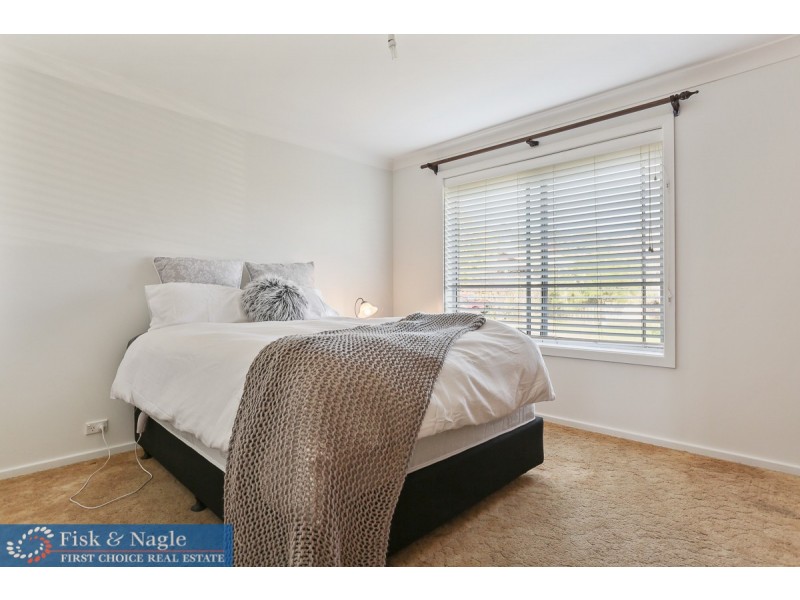 24 Laws Drive, Bega NSW 2550