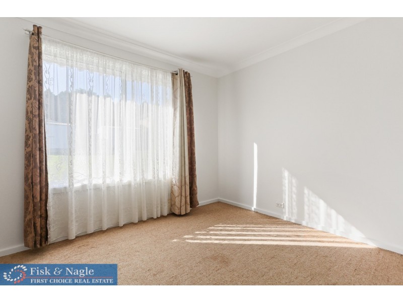 24 Laws Drive, Bega NSW 2550