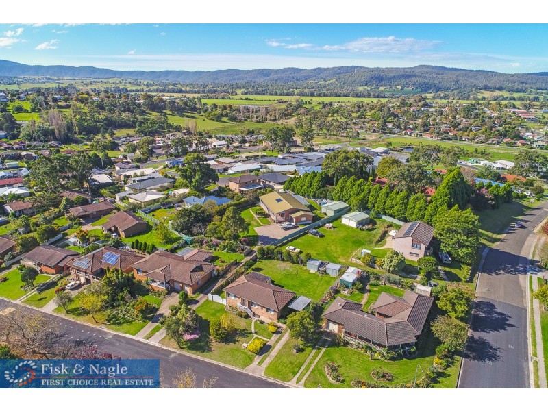 24 Laws Drive, Bega NSW 2550