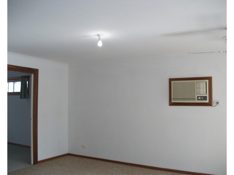 252 Auckland Street, Bega NSW 2550