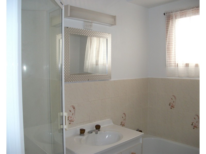 252 Auckland Street, Bega NSW 2550