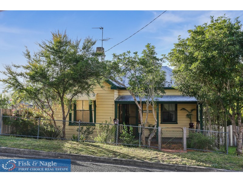 2 Gordon Street, Bega NSW 2550
