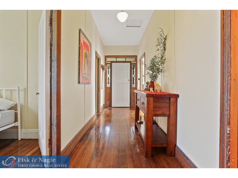 2 Gordon Street, Bega NSW 2550