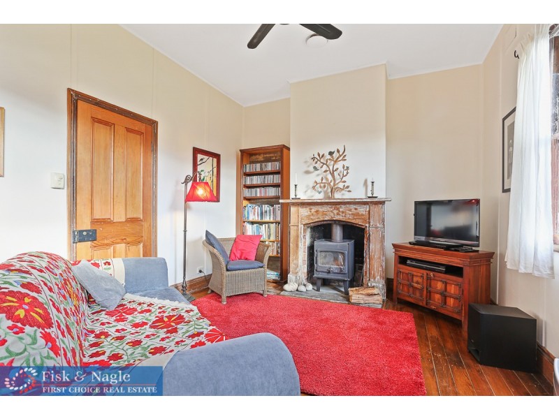 2 Gordon Street, Bega NSW 2550