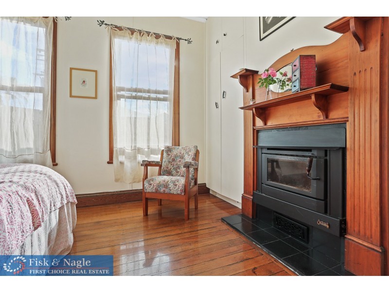 2 Gordon Street, Bega NSW 2550