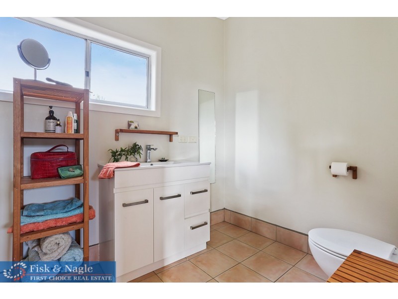 2 Gordon Street, Bega NSW 2550