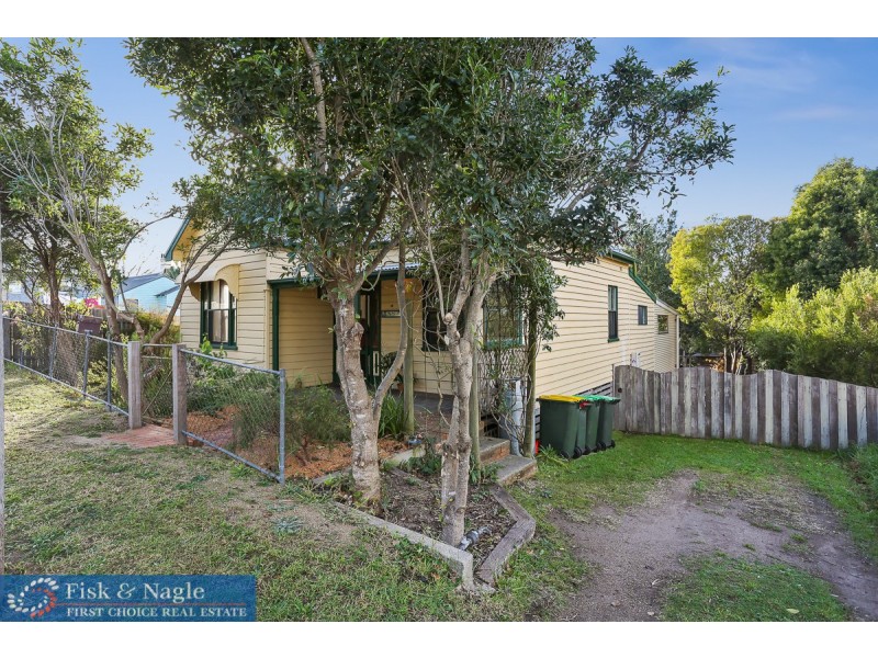 2 Gordon Street, Bega NSW 2550
