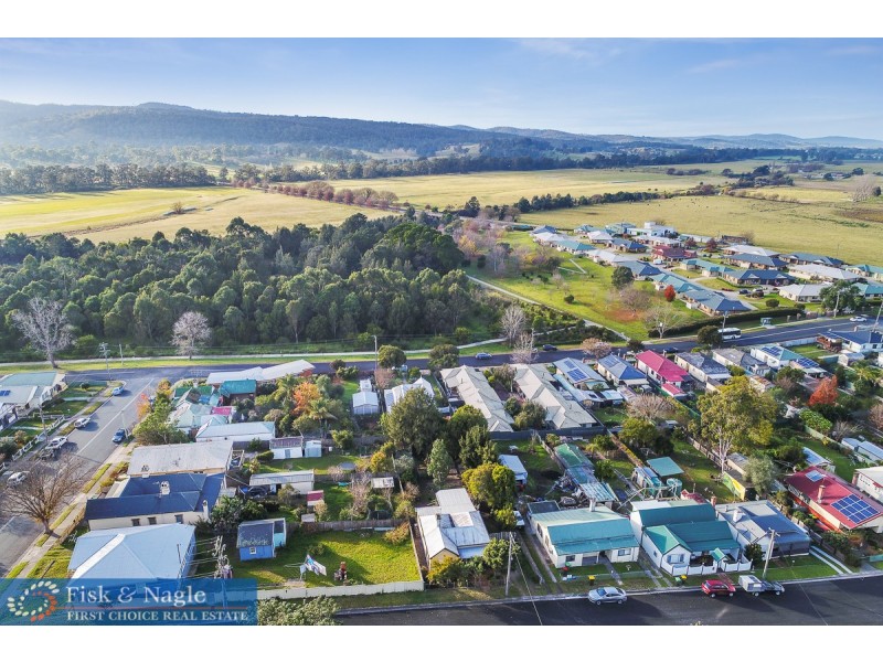 2 Gordon Street, Bega NSW 2550