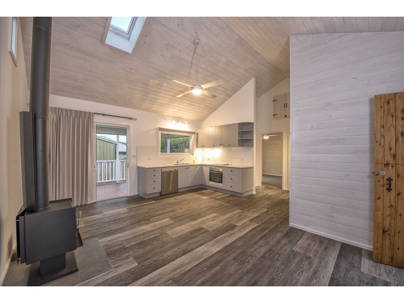 15 Gowing Avenue, Bega NSW 2550