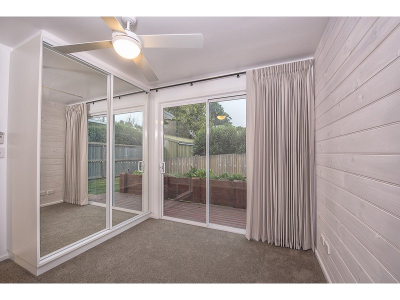 15 Gowing Avenue, Bega NSW 2550