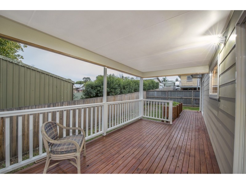 15 Gowing Avenue, Bega NSW 2550