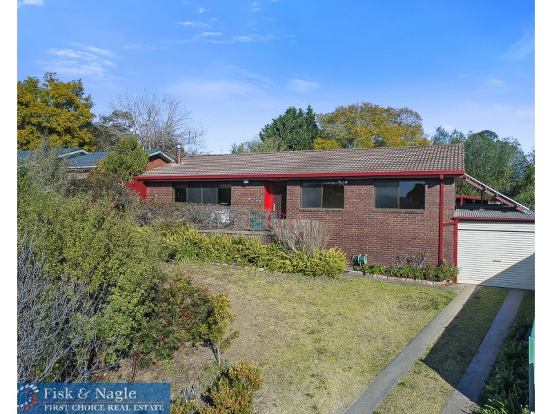 11 Hart Crescent, Bega NSW 2550