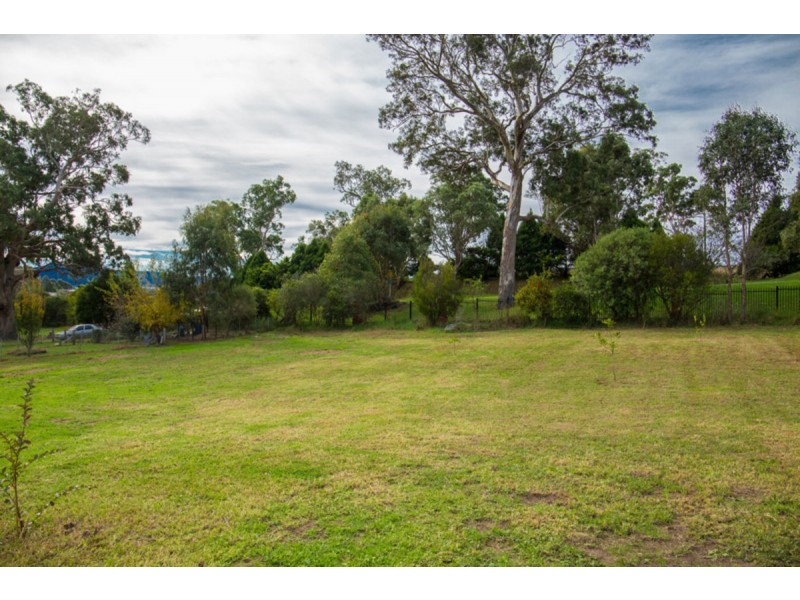 5 Denison Close, Bega NSW 2550