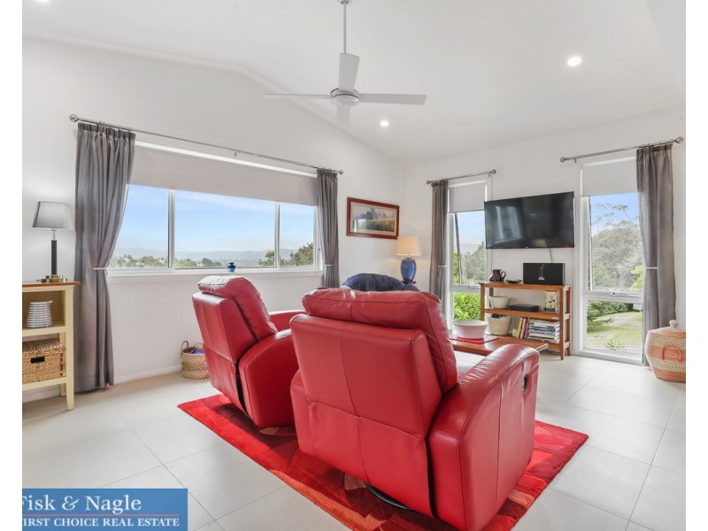 1 Goldberg Place, Bega NSW 2550