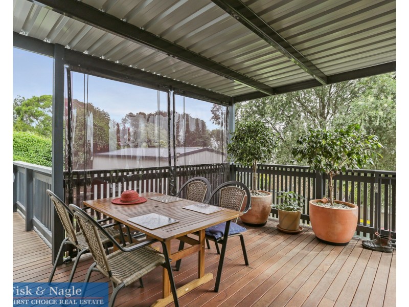 1 Goldberg Place, Bega NSW 2550