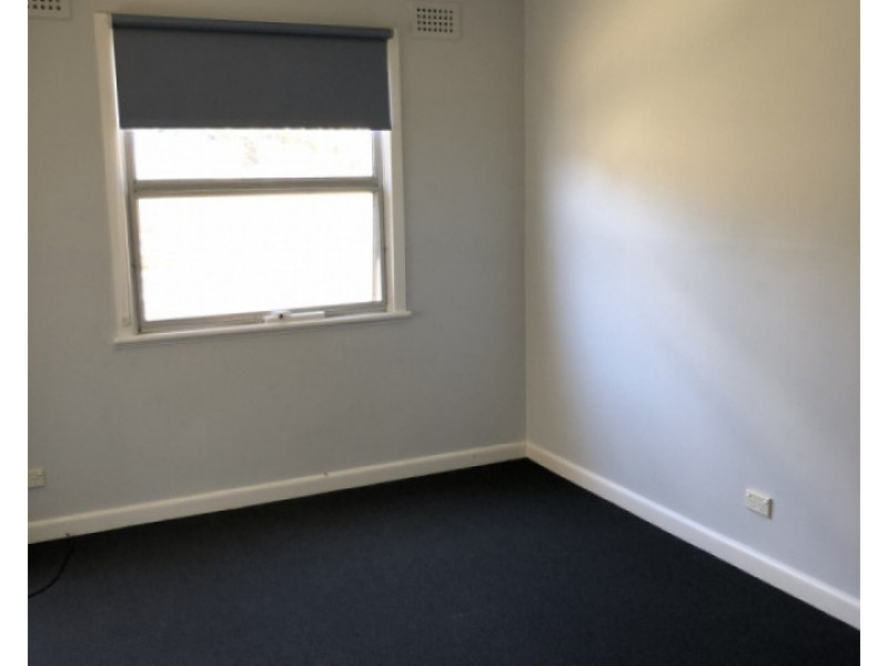 32 Parker Street, Bega NSW 2550