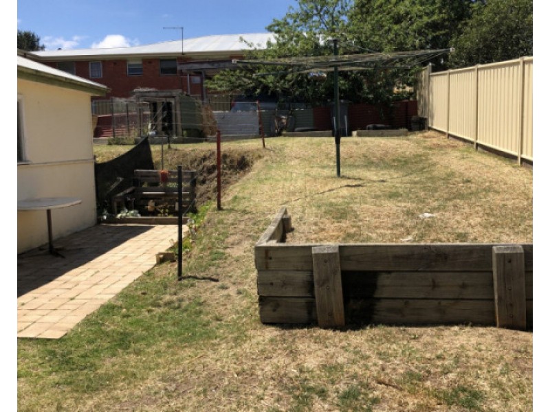 32 Parker Street, Bega NSW 2550