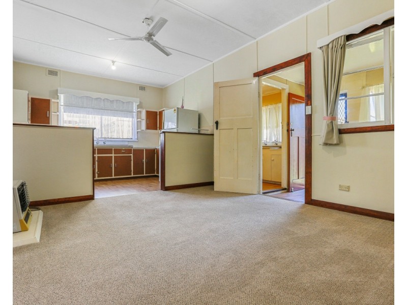 49 Eden Street, Bega NSW 2550