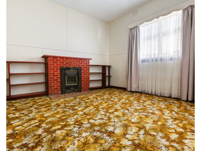 49 Eden Street, Bega NSW 2550