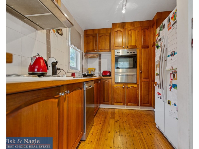 27 Girraween Cresent, Bega NSW 2550