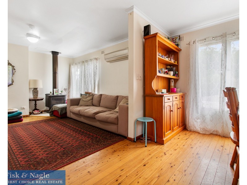 27 Girraween Cresent, Bega NSW 2550