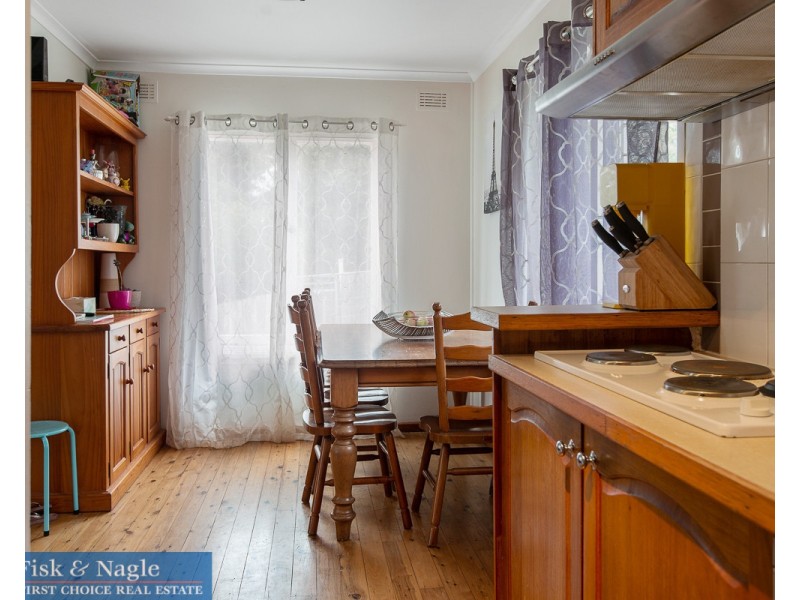 27 Girraween Cresent, Bega NSW 2550