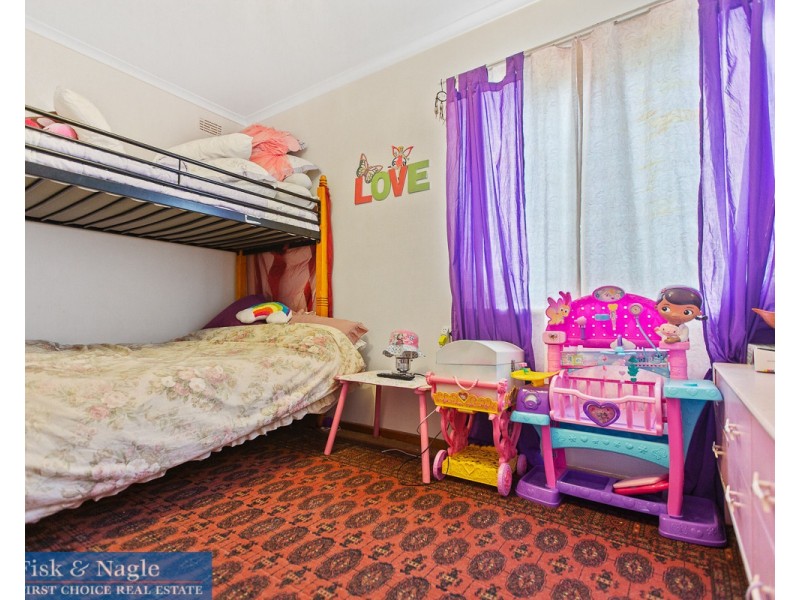 27 Girraween Cresent, Bega NSW 2550