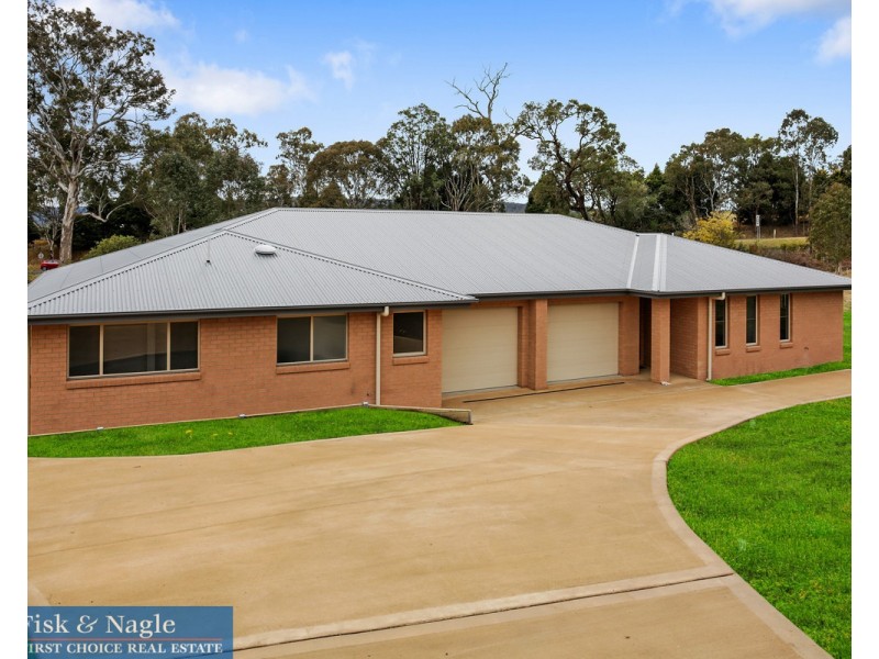 7B Denison Close, Bega NSW 2550