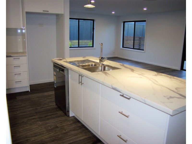 2/223 Pacific Way, Tura Beach NSW 2548